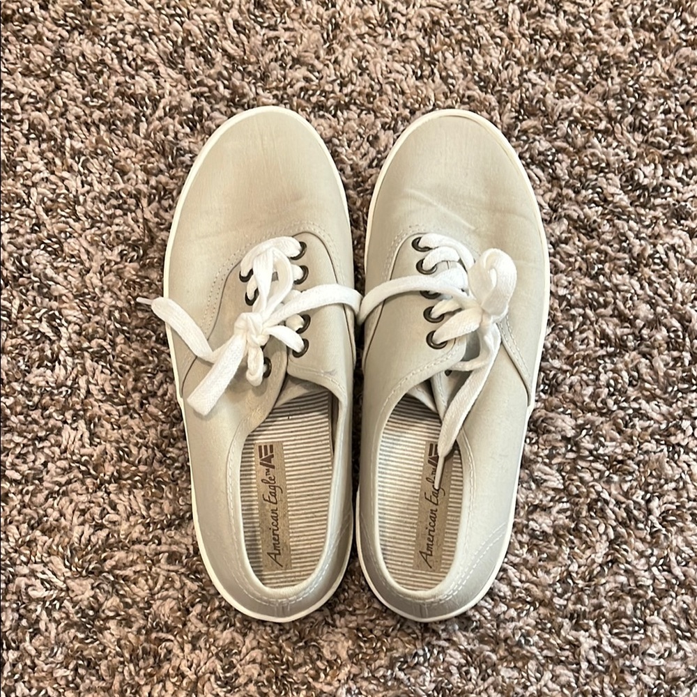 Size 6 American Eagle Light Gray Sneakers